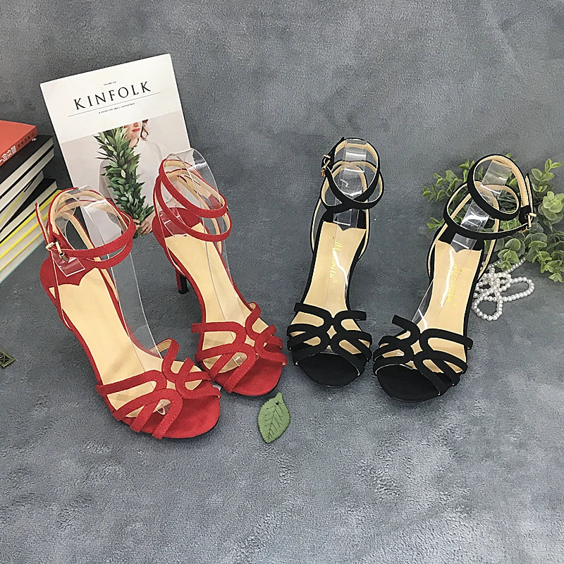 FHC European high-heeled sandals by 𝕄𝕮 𝕋𝕙𝕖 𝔹𝕝𝕒𝕔𝕜 𝔻𝕚𝕒𝕞𝕠�