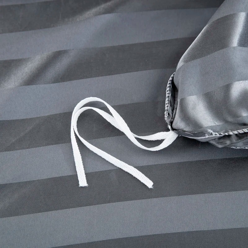 Luxury ivory white satin striped duvet cover set by 𝕄𝕔 𝕋𝕙𝕖 𝔹𝕝𝕒𝕔𝕜 𝔻𝕚𝕒𝕞𝕠�