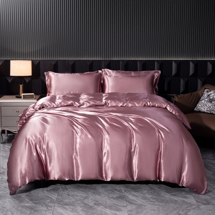 Luxury silk bedsheet set with duvet cover and pillowcases by 𝕄𝕔 𝕋𝕙𝕖 𝔹𝕝𝕒𝕔𝕜 𝔻𝕚𝕒𝕞�
