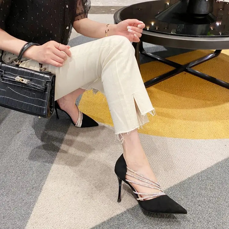 Elegant black women's high heels from 𝕄𝕮 𝕋𝕙𝕖 𝔹𝕝𝕒𝕔𝕜 𝔻𝕚𝕒𝕞𝕠𝕟�