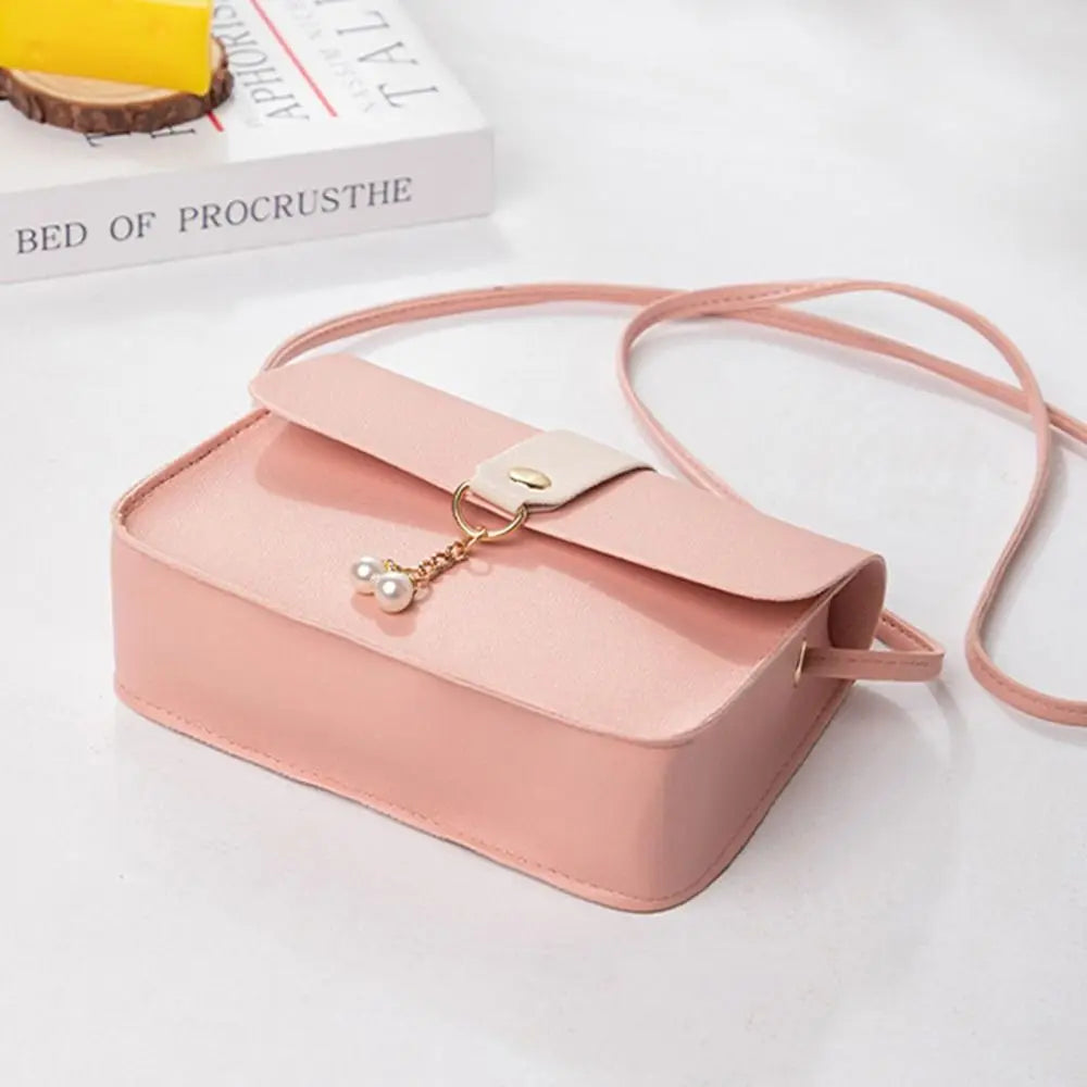 MC THE BLACK DIAMOND small square crossbody bag for women, summer travel mini purse, stylish ladies' handbag, compact and lightweight.