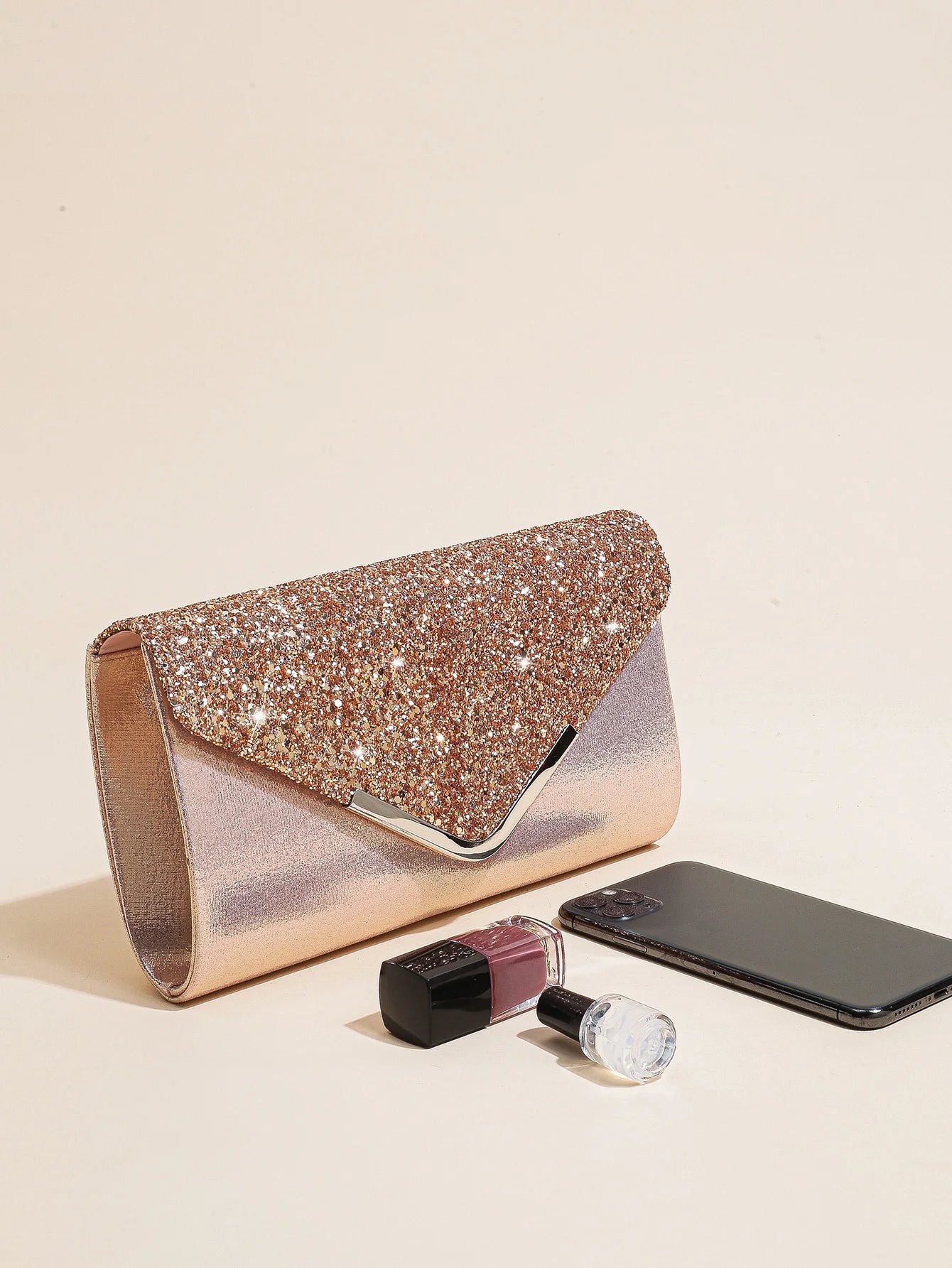 Women evening sequin clutch handbag with chain strap, black envelope style for prom or party by 𝕸𝖔𝖍𝖆𝖒𝖒𝖆𝖉 ♛ 𝕮𝖔𝖑𝖑�