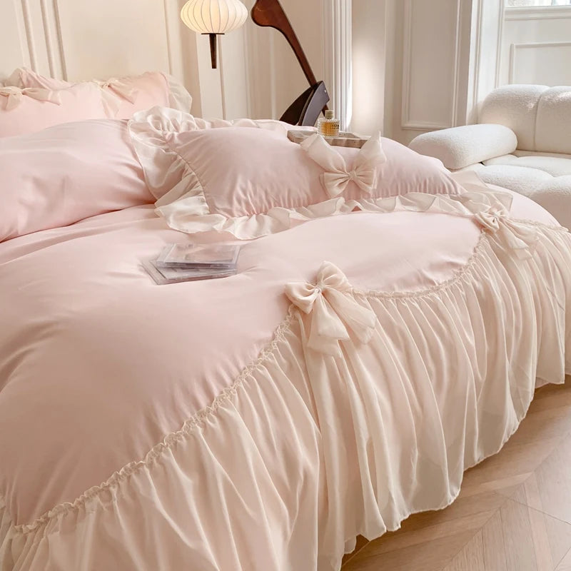 3-piece white bedding set with ruffled duvet cover by ๐๐ ๐๐๐ ๐น๐๐๐๐ ๐ป๐๐๐๐
