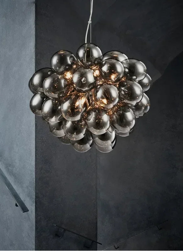 Modern grape-shaped chandelier by 𝕄𝕔 𝕋𝕙𝕖 𝔹𝕝𝕒𝕔𝕜 𝔻𝕚𝕒𝕞𝕠𝕟𝕕