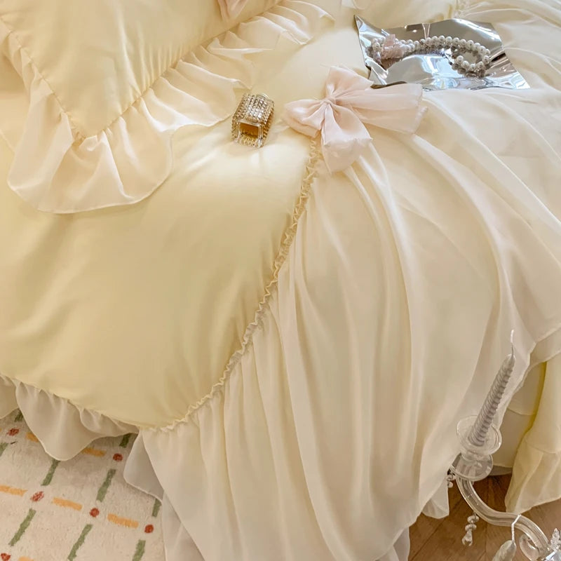 3-piece white bedding set with ruffled duvet cover and bedsheets from ๐๐ ๐๐๐ ๐น๐๐๐๐ ๐ป๐๐๐