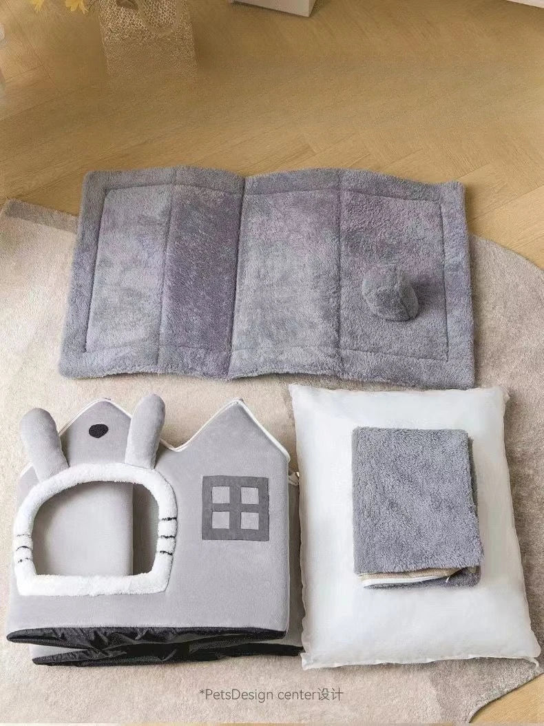 Small foldable puppy house and dog kennel bed by MC THE BLACK DIAMOND, featuring a cozy, foldable design for pets.