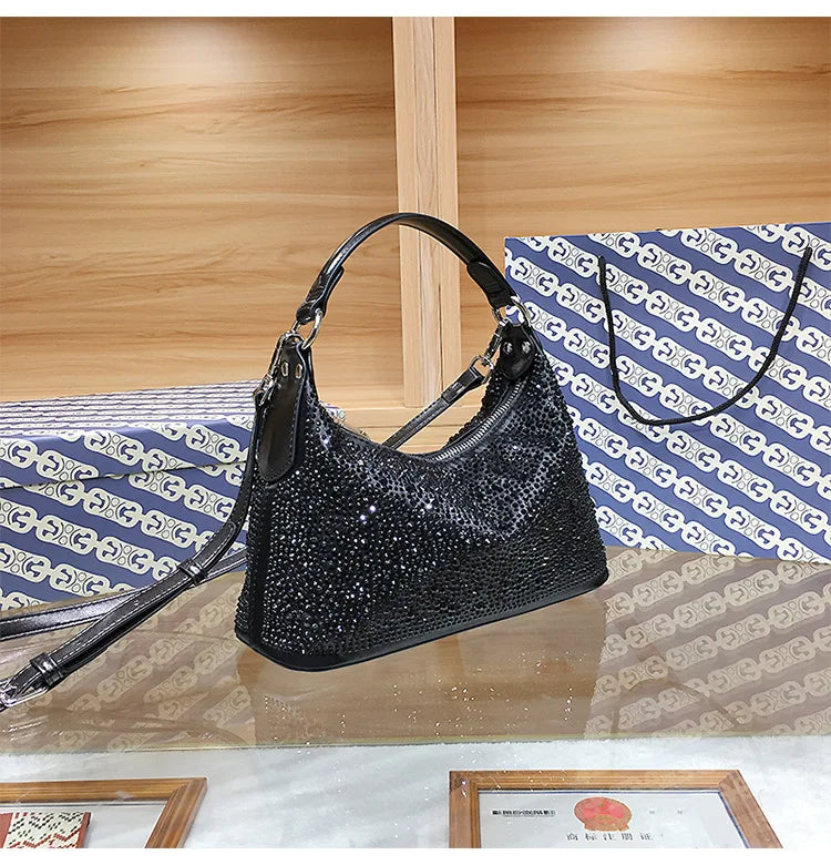Women’s shiny evening handbag by 𝕄𝕔 𝕋𝕙𝕖 𝔹𝕝𝕒𝕔𝕜 𝔻𝕚𝕒𝕞𝕠𝕟�