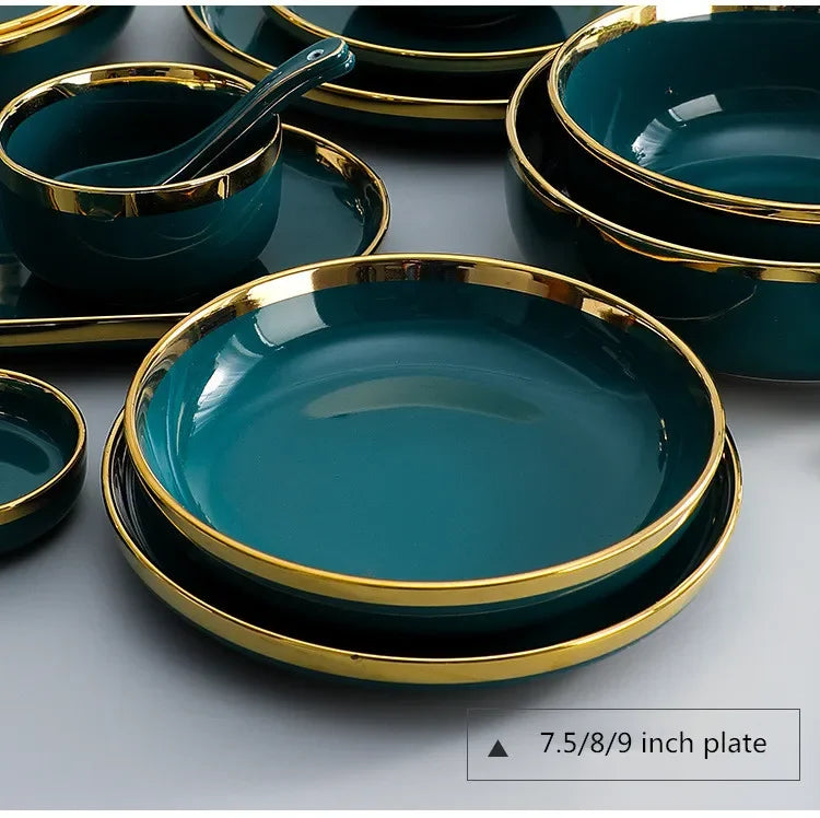 Green ceramic plate from 𝕄𝕔 𝕋𝕙𝕖 𝔹𝕝𝕒𝕔𝕜 𝔻𝕚𝕒𝕞𝕠𝕟𝕕�