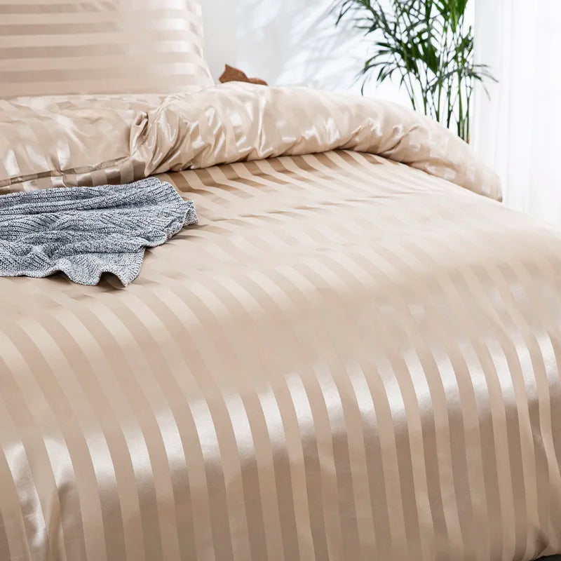 Luxurious ivory white satin striped duvet cover set by 𝕄𝕔 𝕋𝕙𝕖 𝔹𝕝𝕒𝕔𝕜 𝔻𝕚𝕒𝕞𝕠�