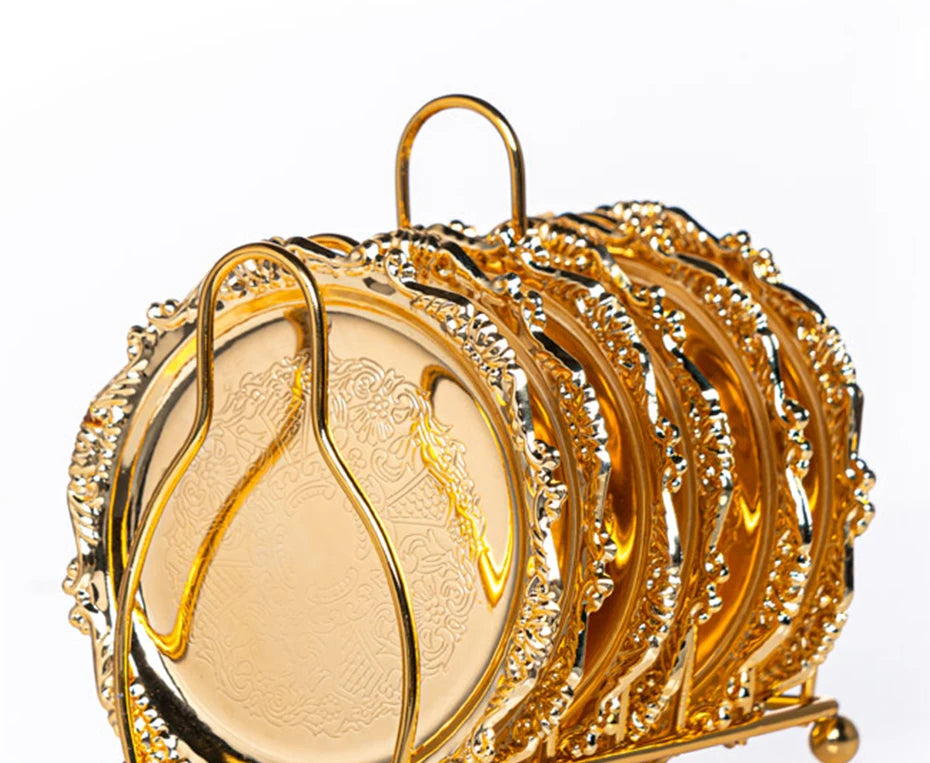Six golden dining plates set from 𝕄𝕔 𝕋𝕙𝕖 𝔹𝕝𝕒𝕔𝕜 𝔻𝕚𝕒𝕞𝕠𝕟�