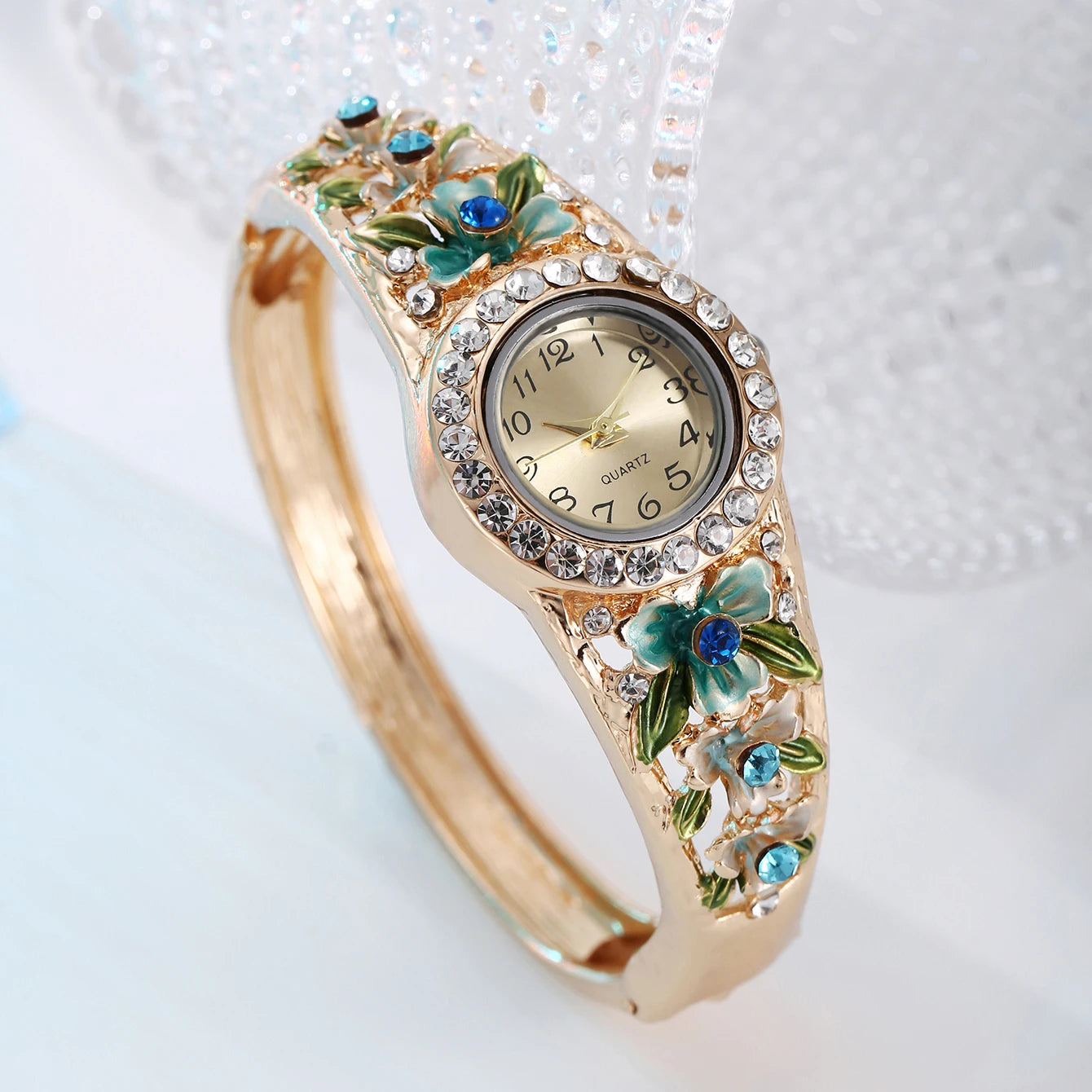 3D flower women's alloy jewelry bracelet watch from 𝕄𝕔 𝕋𝕙𝕖 𝔹𝕝𝕒𝕔𝕜 𝔻𝕚𝕒𝕞𝕠�