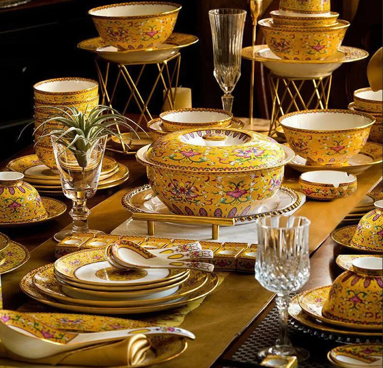 Fine luxury dinnerware set by 𝕄𝕔 𝕋𝕙𝕖 𝔹𝕝𝕒𝕔𝕜 𝔻𝕚𝕒𝕞𝕠𝕟�
