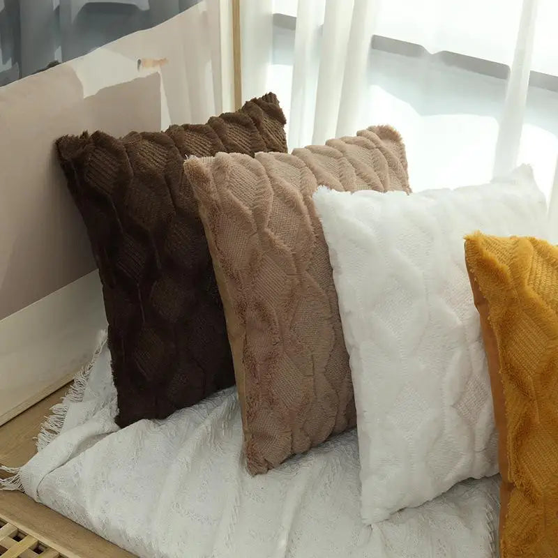 Soft plush velvet decorative pillow cover in 40x40cm size by ๐๐ ๐๐๐ ๐น๐๐๐๐ ๐ป๐๐๐