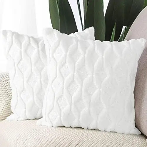 Soft plush velvet decorative pillow cover by ๐๐ ๐๐๐ ๐น๐๐๐๐ ๐ป๐๐๐๐ ๐๏ฟฝ