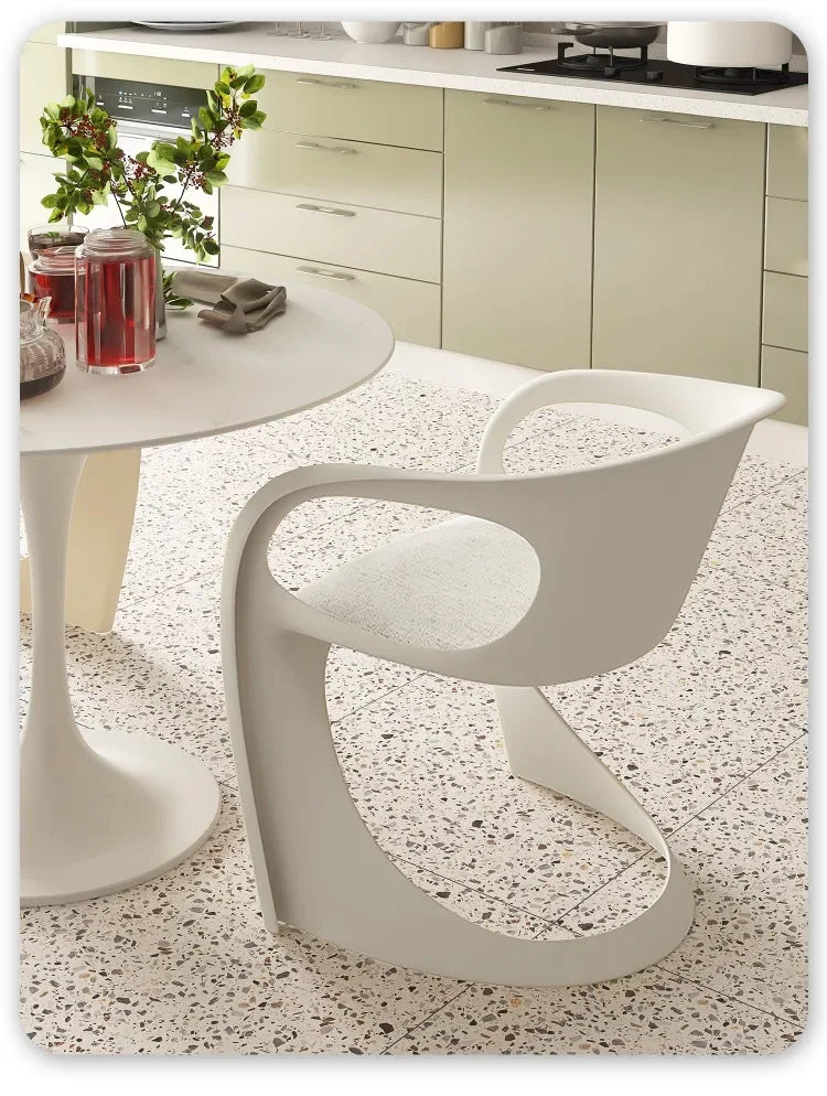 Nordic simple design art curved chair by 𝕄𝕔 𝕋𝕙𝕖 𝔹𝕝𝕒𝕔𝕜 𝔻𝕚𝕒𝕞𝕠𝕟