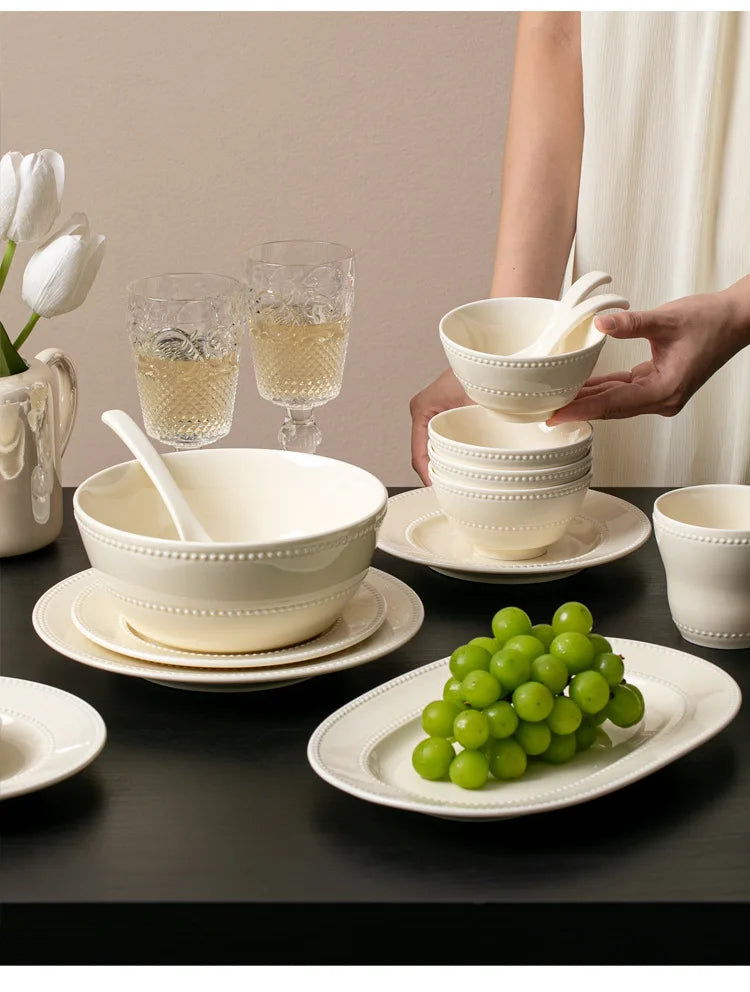 Modern minimalist ceramic round plate from 𝕄𝕔 𝕋𝕙𝕖 𝔹𝕝𝕒𝕔𝕜 𝔻𝕚𝕒𝕞𝕠𝕟�
