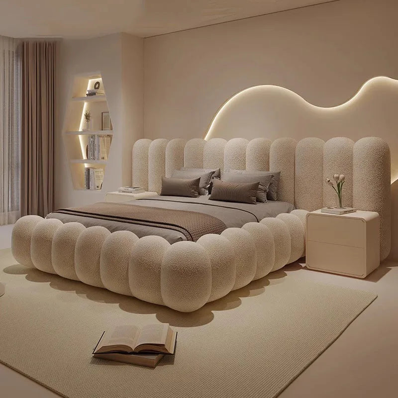 Large wooden bed from 𝕄𝕔 𝕋𝕙𝕖 𝔹𝕝𝕒𝕔𝕜 𝔻𝕚𝕒𝕞𝕠𝕟𝕕�
