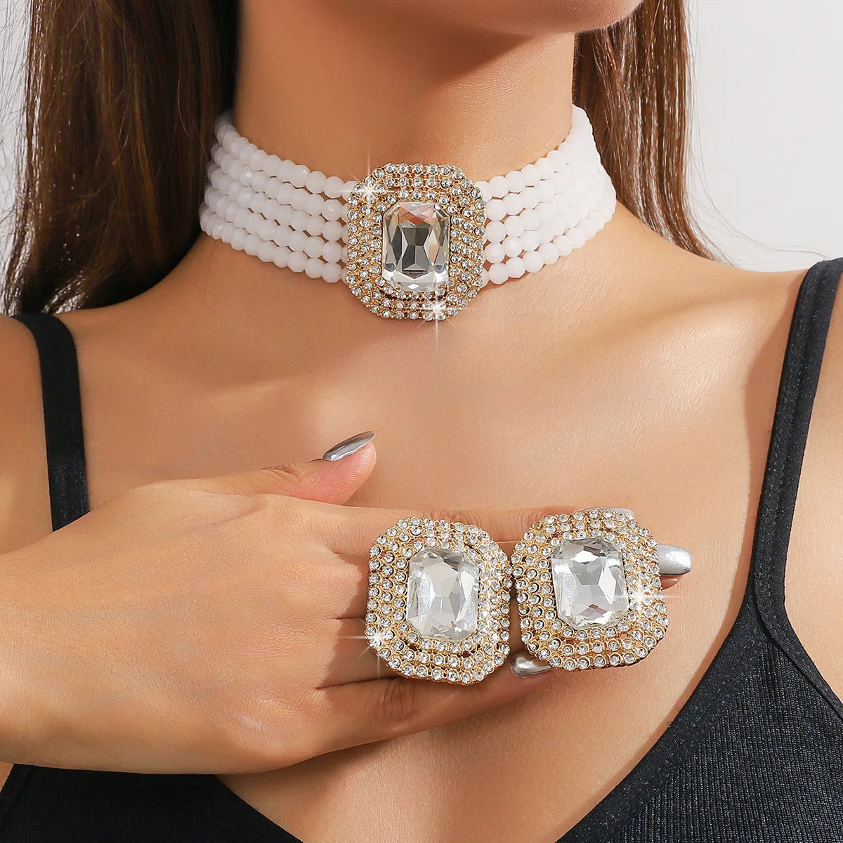 Geometric square pearl earrings and crystal necklace set by 𝕄𝕮 𝕋𝕙𝕖 𝔹𝕝𝕒𝕔𝕜 𝔻𝕚𝕒𝕞𝕠�