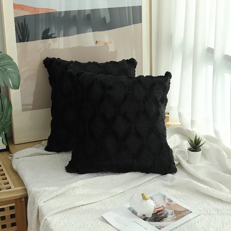Soft plush velvet decorative pillow cover from ๐๐ ๐๐๐ ๐น๐๐๐๐ ๐ป๐๐๐๐ ๐๏ฟฝ