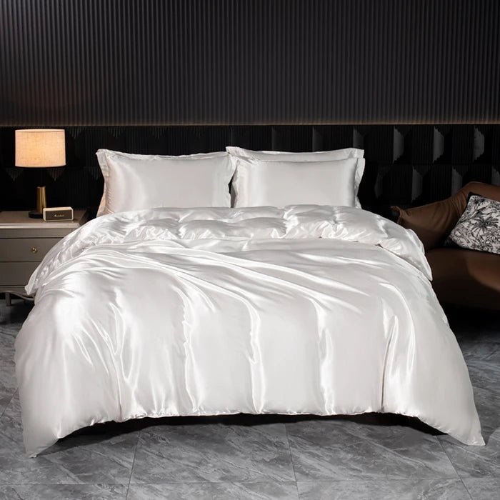 Luxury silk bedsheet set with duvet cover and pillowcases by 𝕄𝕔 𝕋𝕙𝕖 𝔹𝕝𝕒𝕔𝕜 𝔻𝕚𝕒𝕞�
