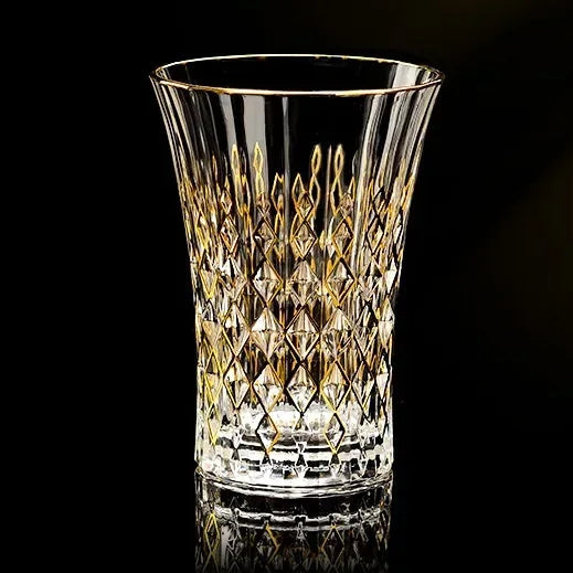 Luxury CDA whisky glass from 𝕄𝕔 𝕋𝕙𝕖 𝔹𝕝𝕒𝕔𝕜 𝔻𝕚𝕒𝕞𝕠𝕟𝕕