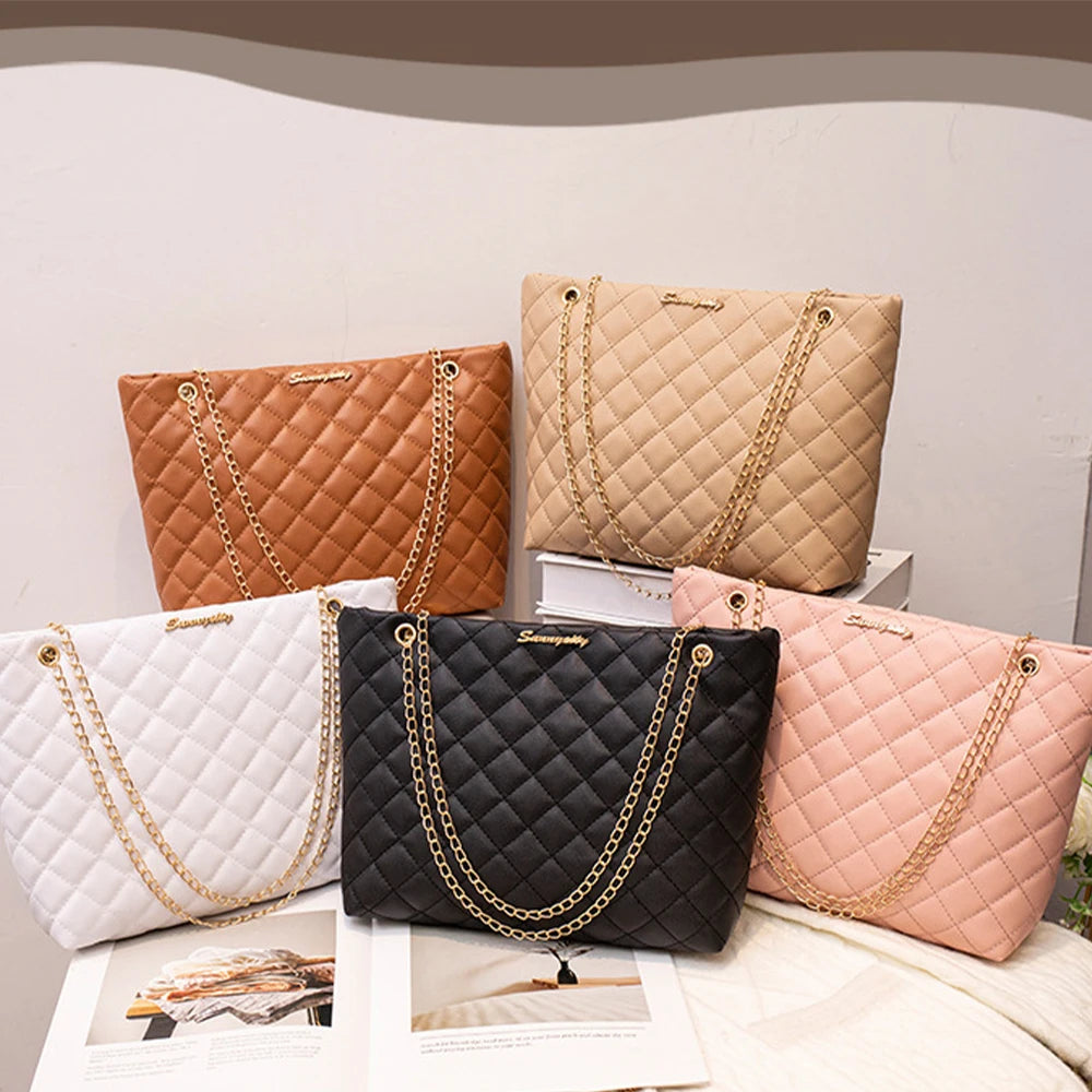 Women's shoulder bag by 𝕄𝕔 𝕋𝕙𝕖 𝔹𝕝𝕒𝕔𝕜 𝔻𝕚𝕒𝕞𝕠𝕟𝕕�