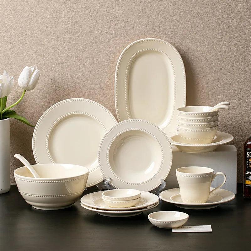 Modern minimalist ceramic round plate set by 𝕄𝕔 𝕋𝕙𝕖 𝔹𝕝𝕒𝕔𝕜 𝔻𝕚𝕒𝕞𝕠𝕟�