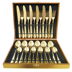 Ensemble doré de 24 pièces