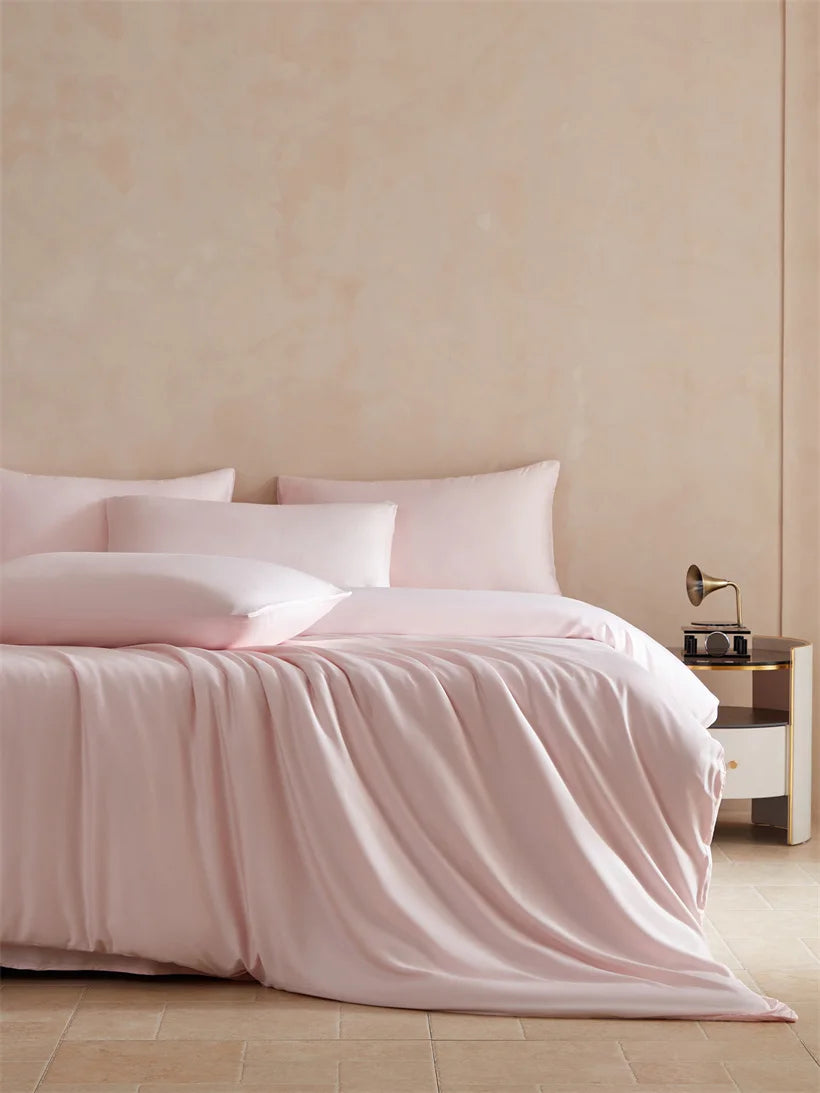 Silk bedding set from MC Collection by 𝕄𝕔 𝕋𝕙𝕖 𝔹𝕝𝕒𝕔𝕜 𝔻𝕚𝕒𝕞𝕠𝕟