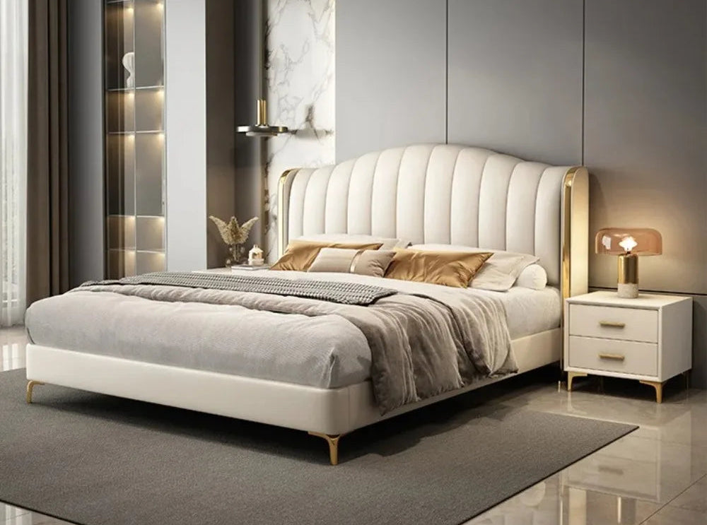 Luxury king size upholstered bed frame by 𝕄𝕔 𝕋𝕙𝕖 𝔹𝕝𝕒𝕔𝕜 𝔻𝕚𝕒𝕞𝕠𝕟�