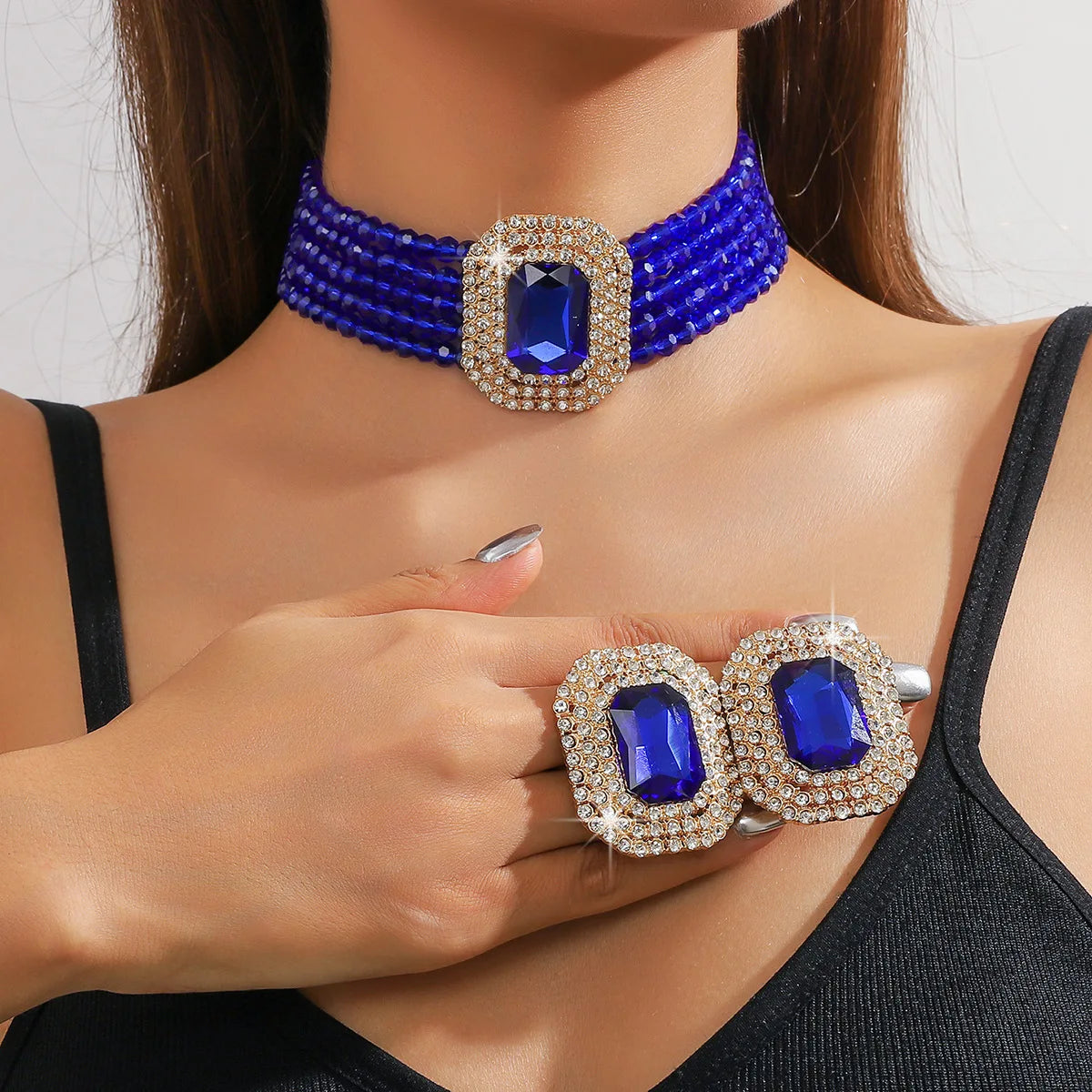Crystal necklace and geometric square pearl earrings set by 𝕄𝕮 𝕋𝕙𝕖 𝔹𝕝𝕒𝕔𝕜 𝔻𝕚𝕒𝕞𝕠�