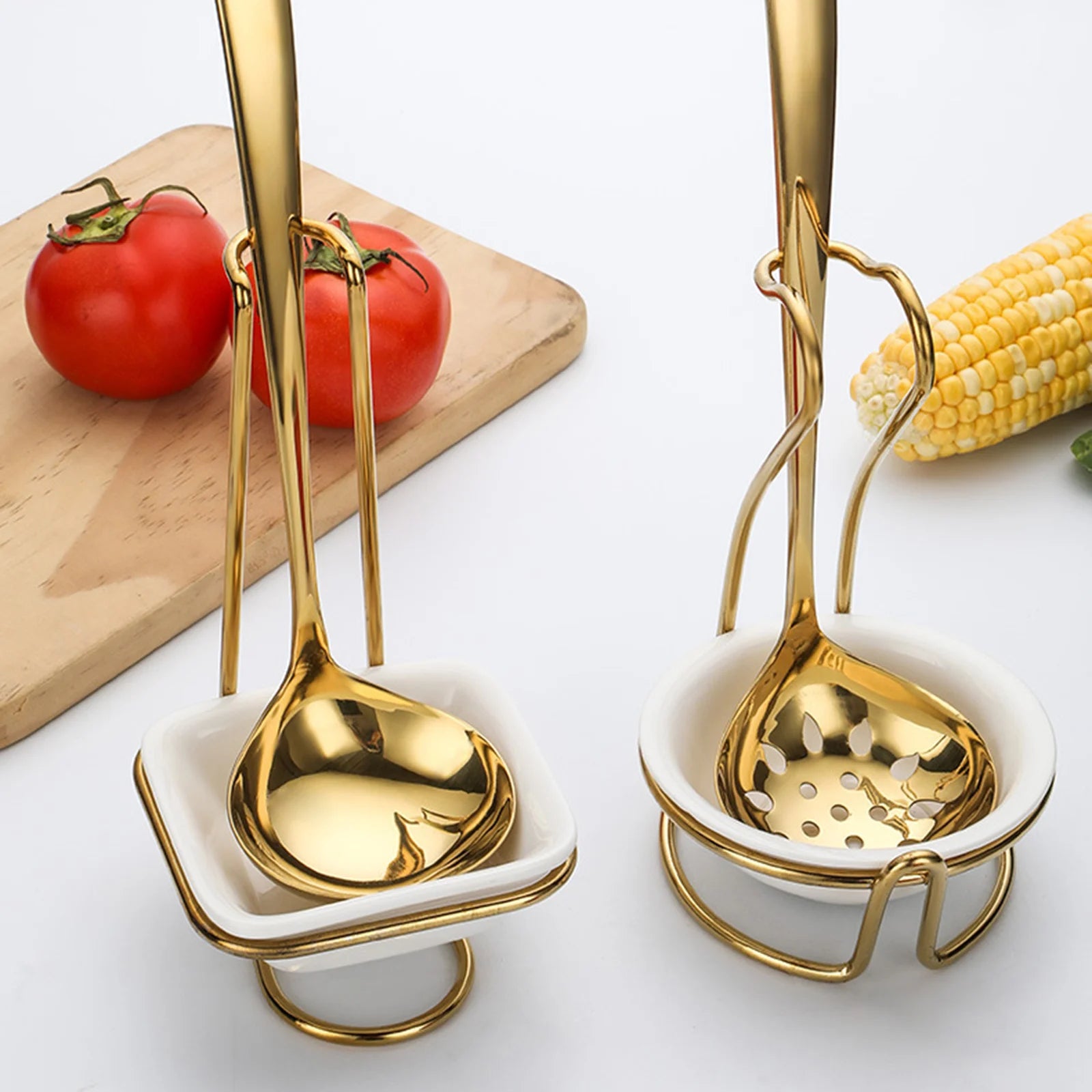 Portable slotted spoon and whisk holder from 𝕄𝕔 𝕋𝕙𝕖 𝔹𝕝𝕒𝕔𝕜 𝔻𝕚𝕒𝕞𝕠𝕟