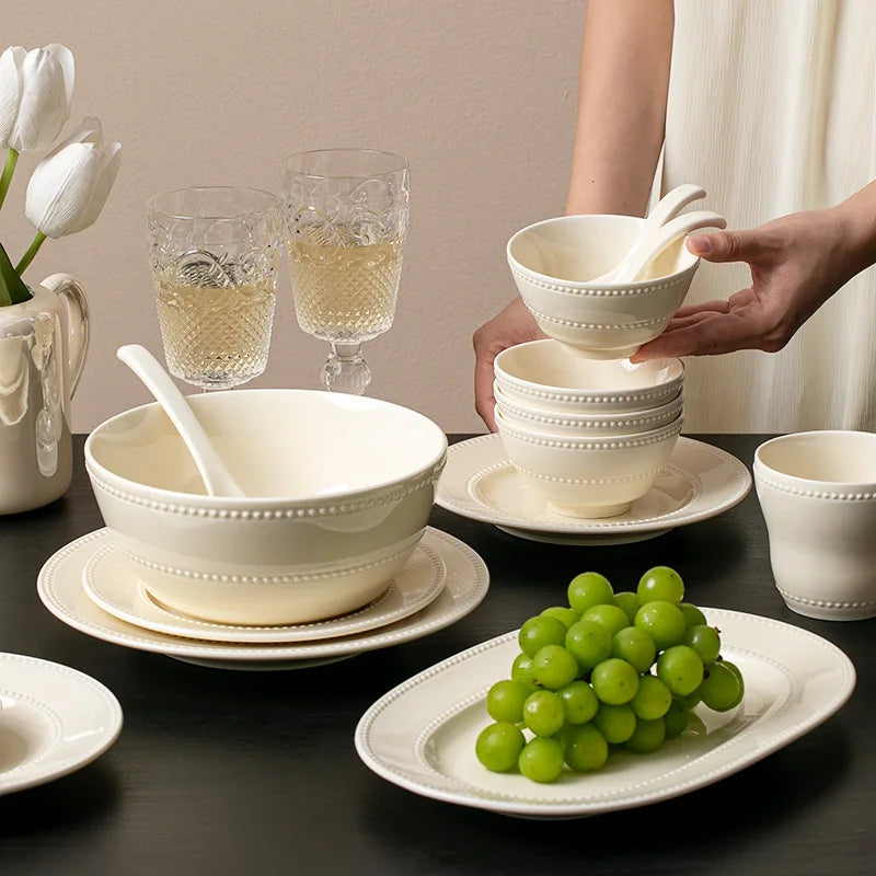 Modern minimalist ceramic round plate from 𝕄𝕔 𝕋𝕙𝕖 𝔹𝕝𝕒𝕔𝕜 𝔻𝕚𝕒𝕞𝕠𝕟�