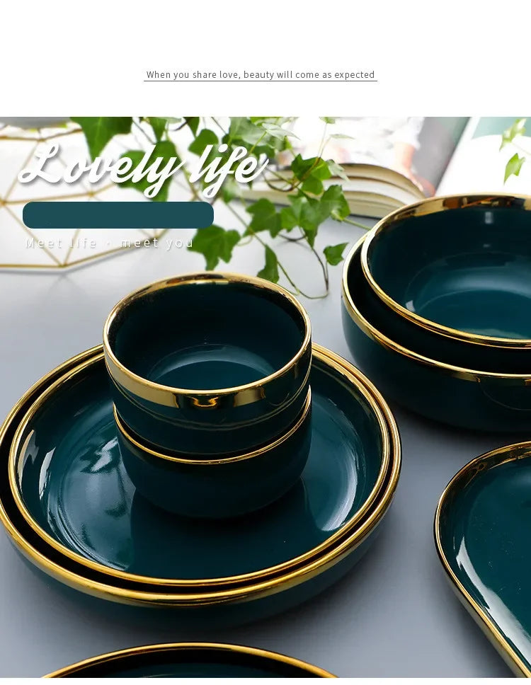 Green ceramic plate from 𝕄𝕔 𝕋𝕙𝕖 𝔹𝕝𝕒𝕔𝕜 𝔻𝕚𝕒𝕞𝕠𝕟𝕕�