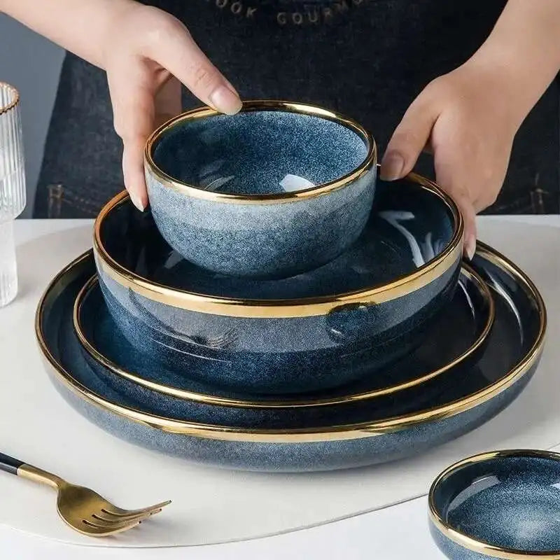 Light luxury ceramic dinner plate from MC The Black Diamonds, featuring a sleek design suitable for steak, dessert, and main courses.