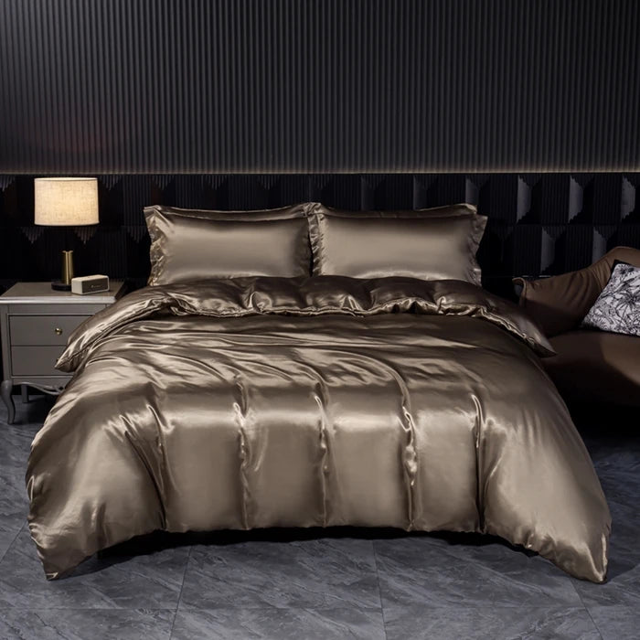Luxury silk bedsheet set with duvet cover, pillowcases, and bedsheet in a single size by 𝕄𝕔 𝕋𝕙𝕖 𝔹𝕝𝕒𝕔𝕜 𝔻𝕚