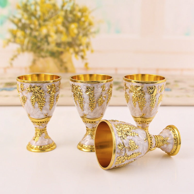 European Retro Palace wine set from 𝕄𝕔 𝕋𝕙𝕖 𝔹𝕝𝕒𝕔𝕜 𝔻𝕚𝕒𝕞𝕠𝕟�