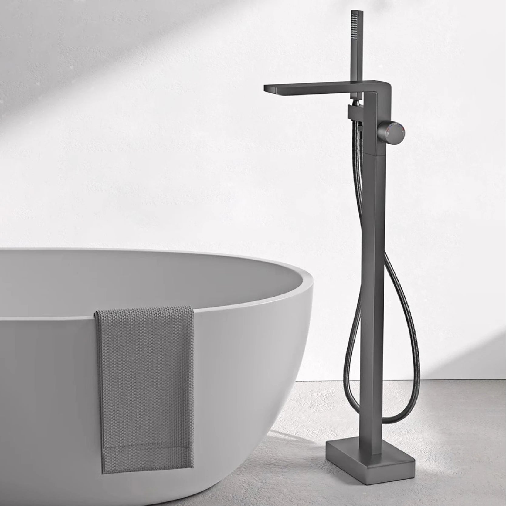 Luxury black brass bathroom floor-standing bathtub faucet with single handle for hot and cold water, embedded design by 𝕄𝕔 𝕋𝕙𝕖 𝔹𝕝𝕒𝕔𝕜 𝔻𝕚