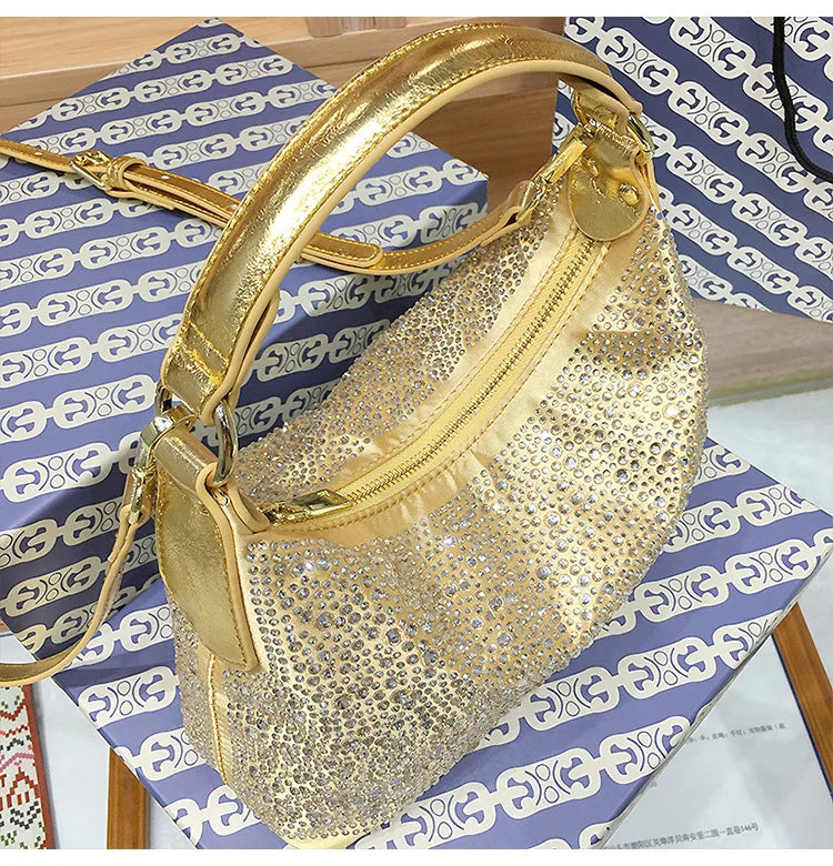 Women’s shiny evening handbag by 𝕄𝕔 𝕋𝕙𝕖 𝔹𝕝𝕒𝕔𝕜 𝔻𝕚𝕒𝕞𝕠𝕟�